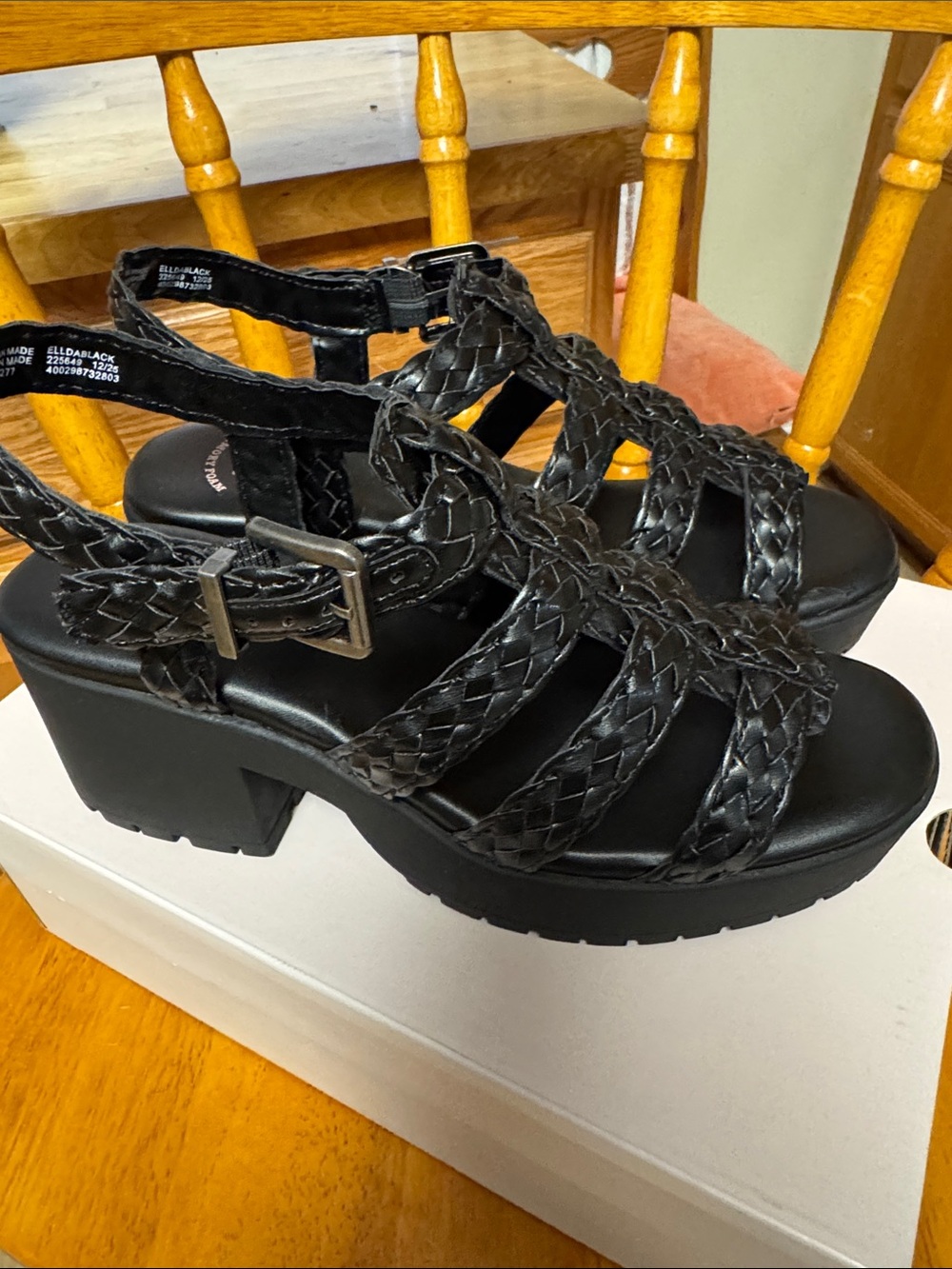 SO NWB 9 Black Braided 3” Chunky heel Platform Sandals